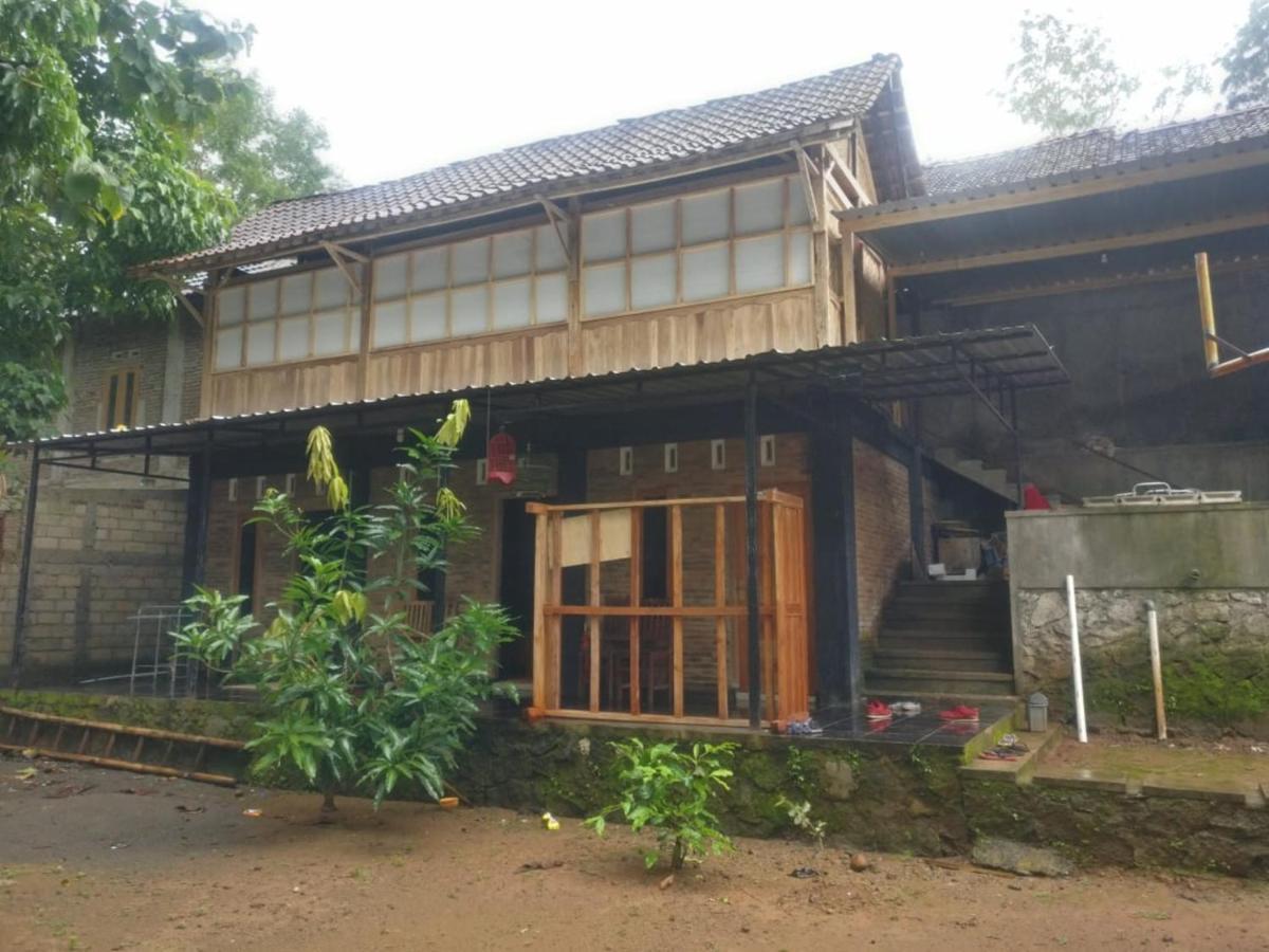 库尼亚家庭旅馆 班图尔 外观 照片